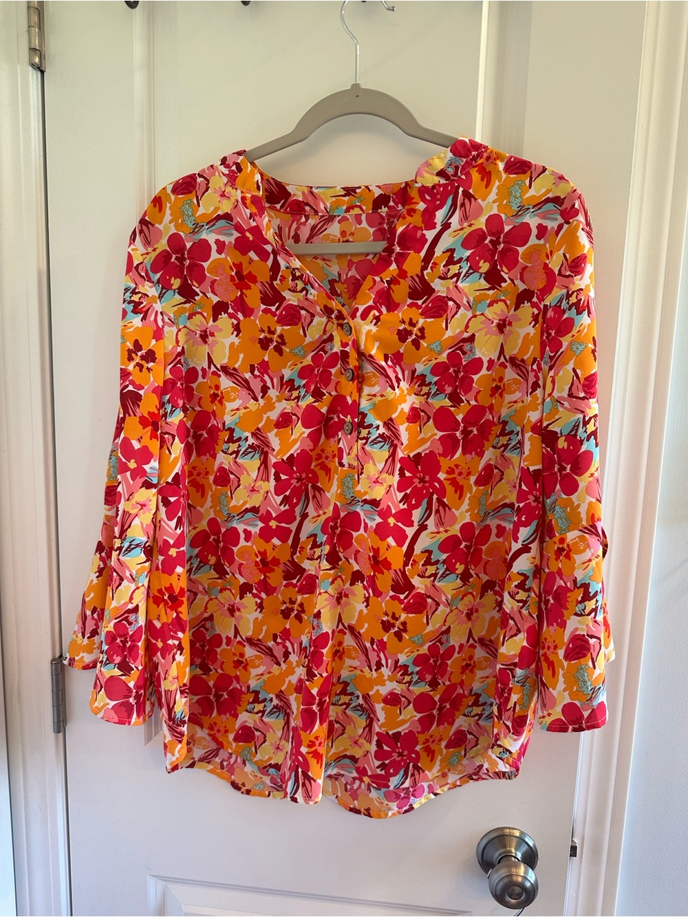 Women's Floral Button-Front Blouse in Multicolor